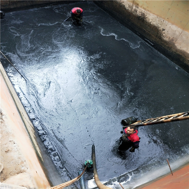 泸溪废水池清理